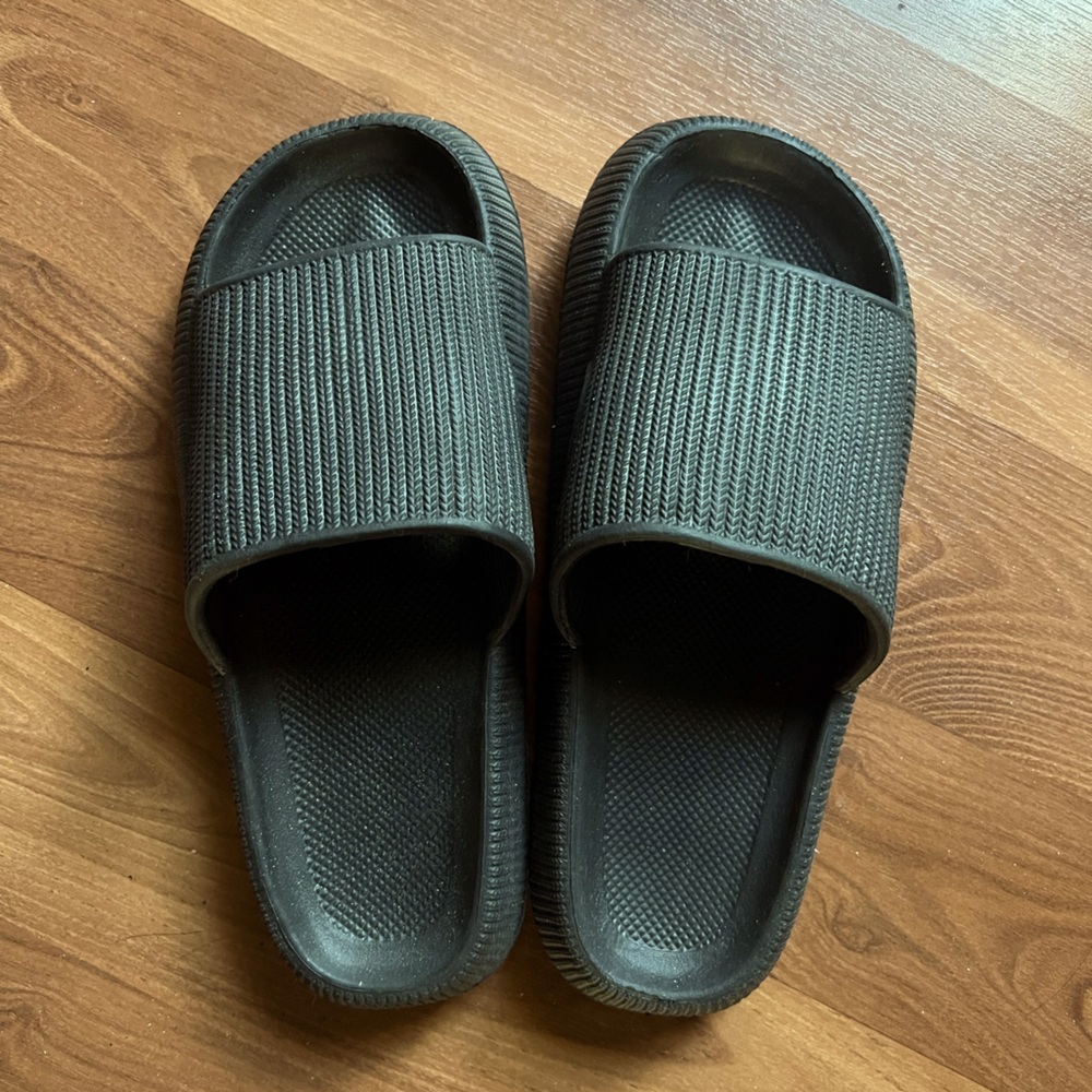 Black Cloud Sandals